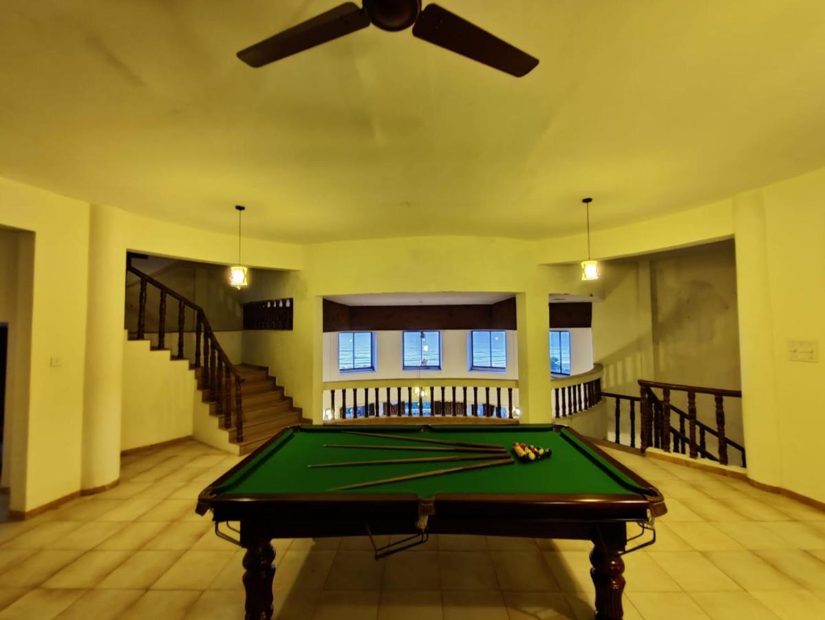 Villa Infinity By The Sea Murud  Εξωτερικό φωτογραφία