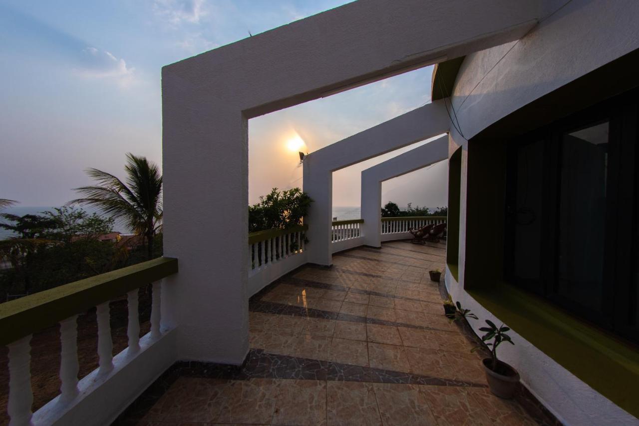 Villa Infinity By The Sea Murud  Εξωτερικό φωτογραφία