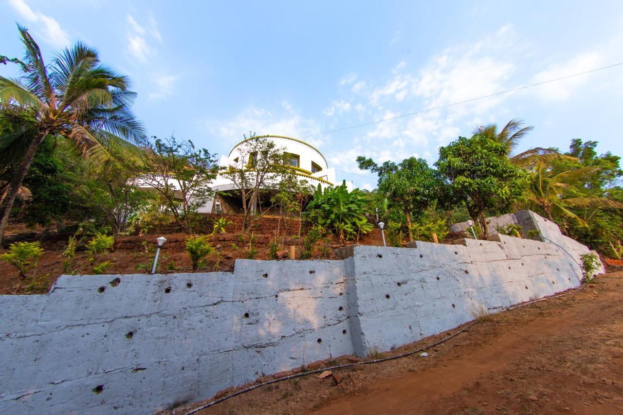 Villa Infinity By The Sea Murud  Εξωτερικό φωτογραφία