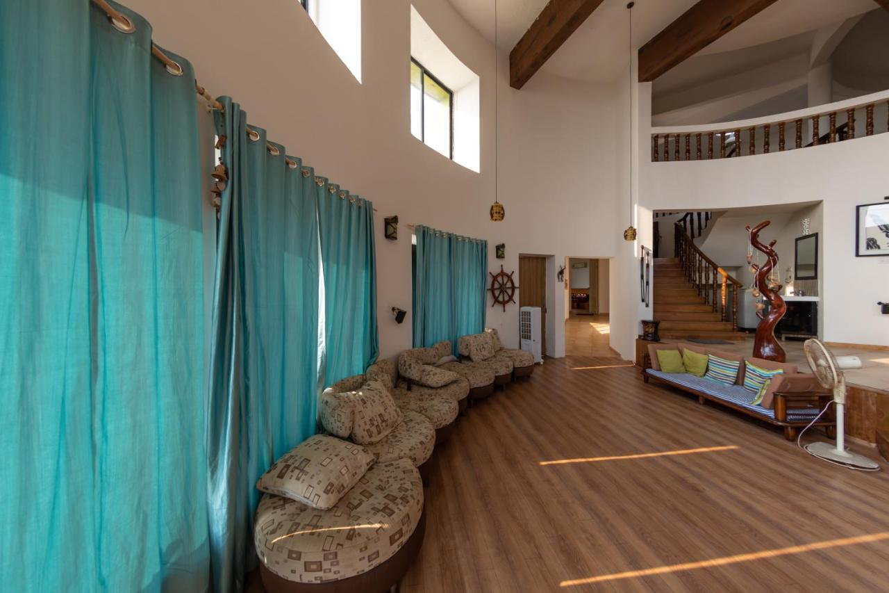 Villa Infinity By The Sea Murud  Εξωτερικό φωτογραφία