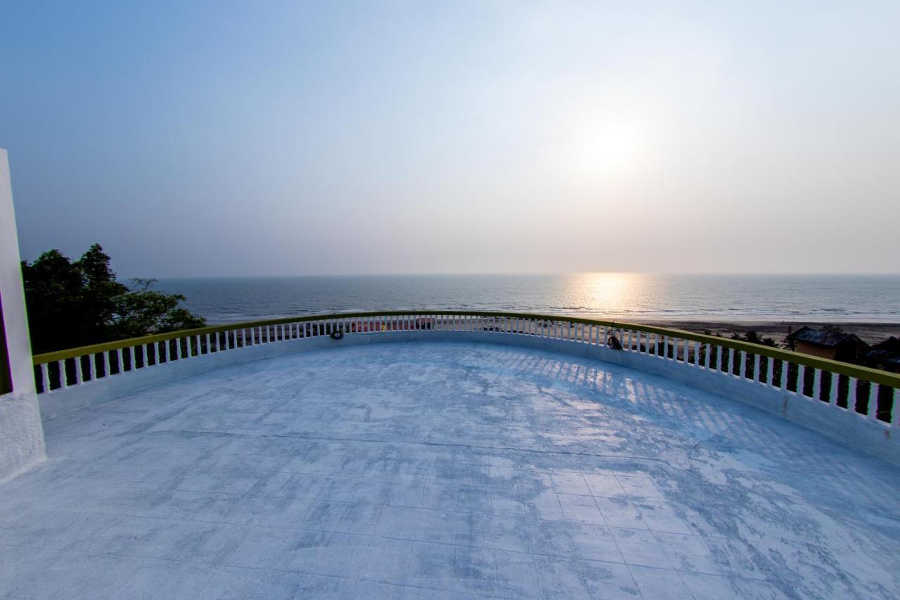 Villa Infinity By The Sea Murud  Εξωτερικό φωτογραφία