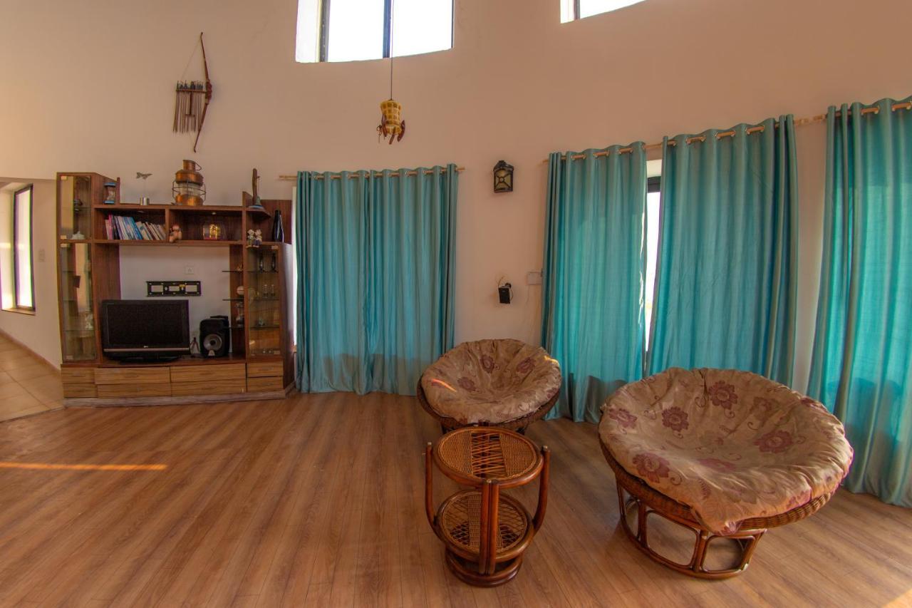Villa Infinity By The Sea Murud  Εξωτερικό φωτογραφία