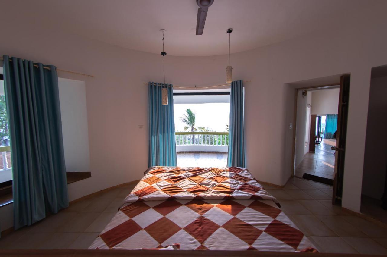 Villa Infinity By The Sea Murud  Εξωτερικό φωτογραφία