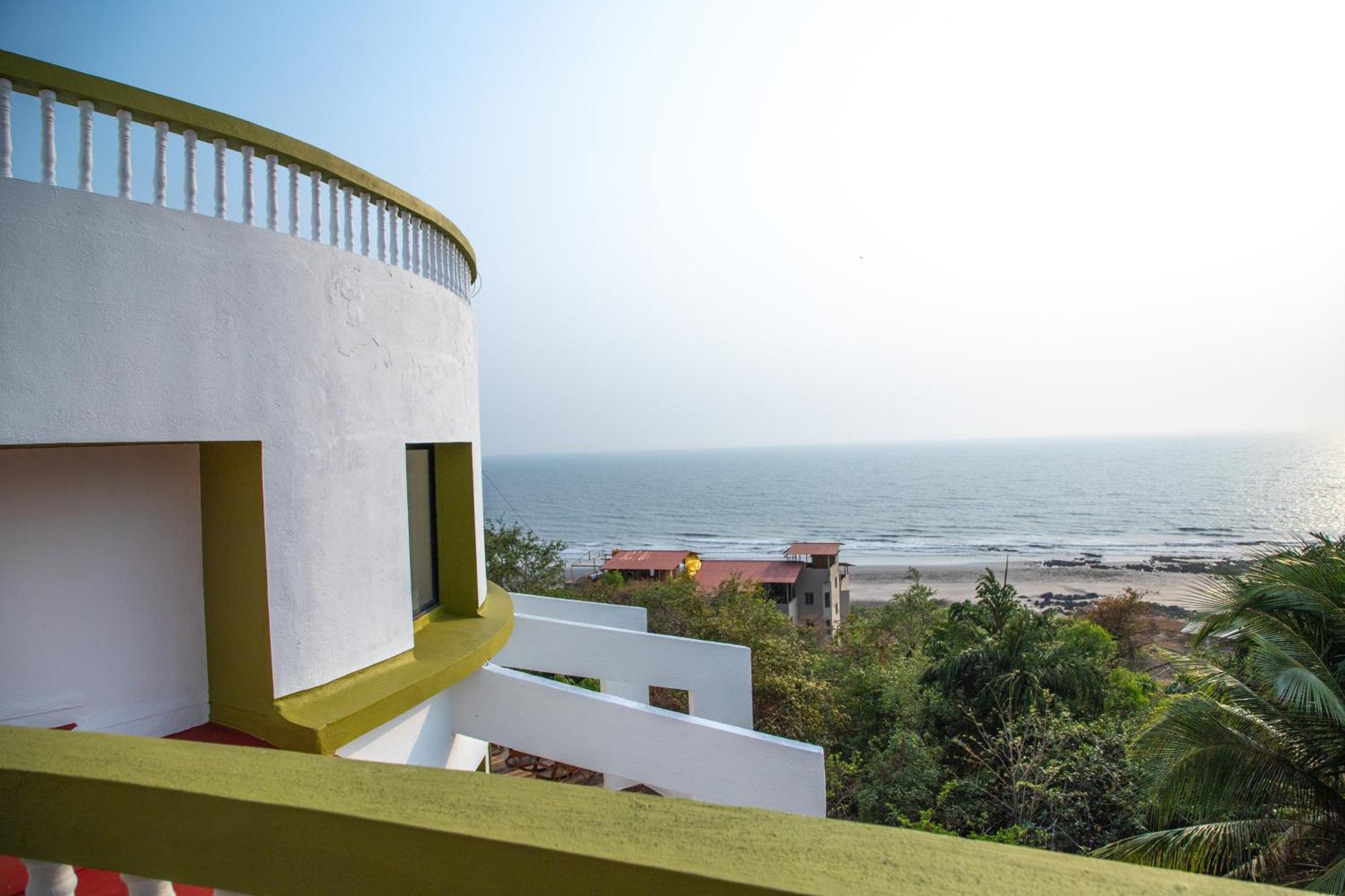 Villa Infinity By The Sea Murud  Εξωτερικό φωτογραφία
